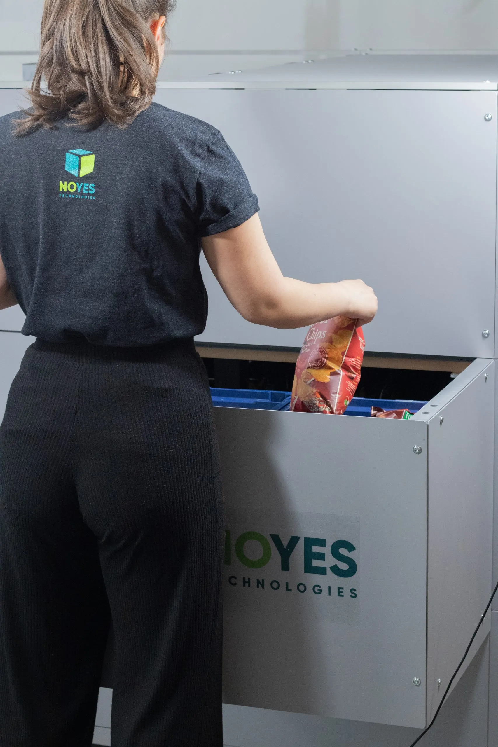 AutoStore vs. Noyes – Advantages of Both Systems